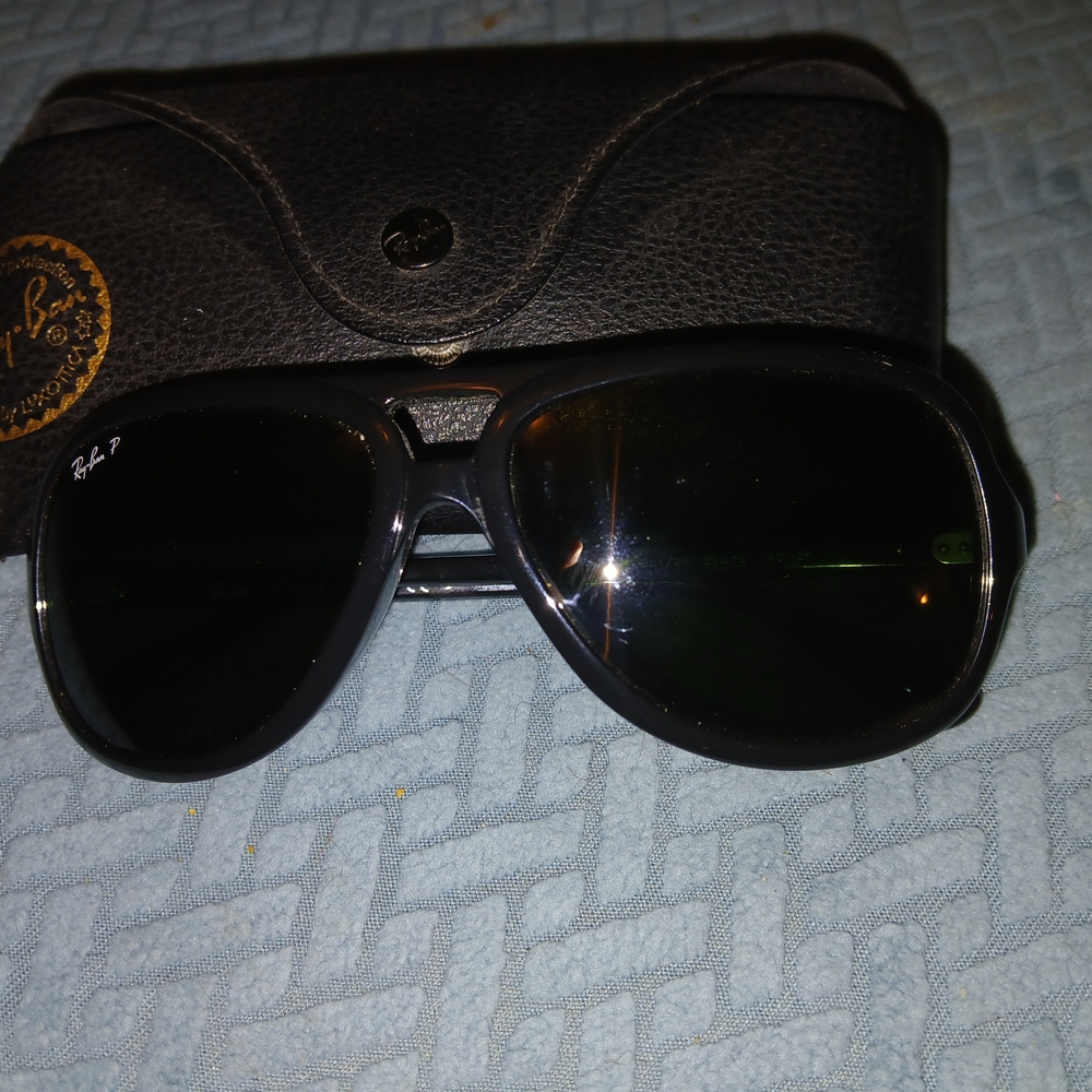 Ray-Ban Classic Black Sunglasses